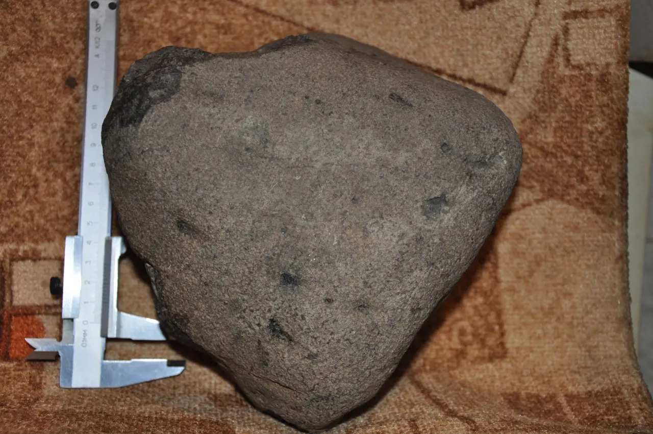 Уникальный метеорит Старый F0469c9b65604f4190f8baba13a4e07e
